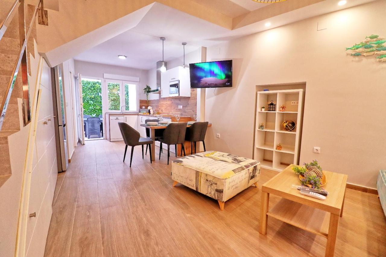 Apartamentos Mestre Аямонте Екстериор снимка